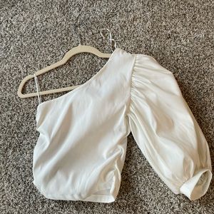 Zara One Shoulder Puff Sleeve Top XS. NWT